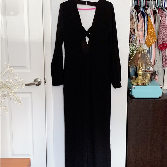 Deep V long sleeve jumpsuit - Picture 2 of 2